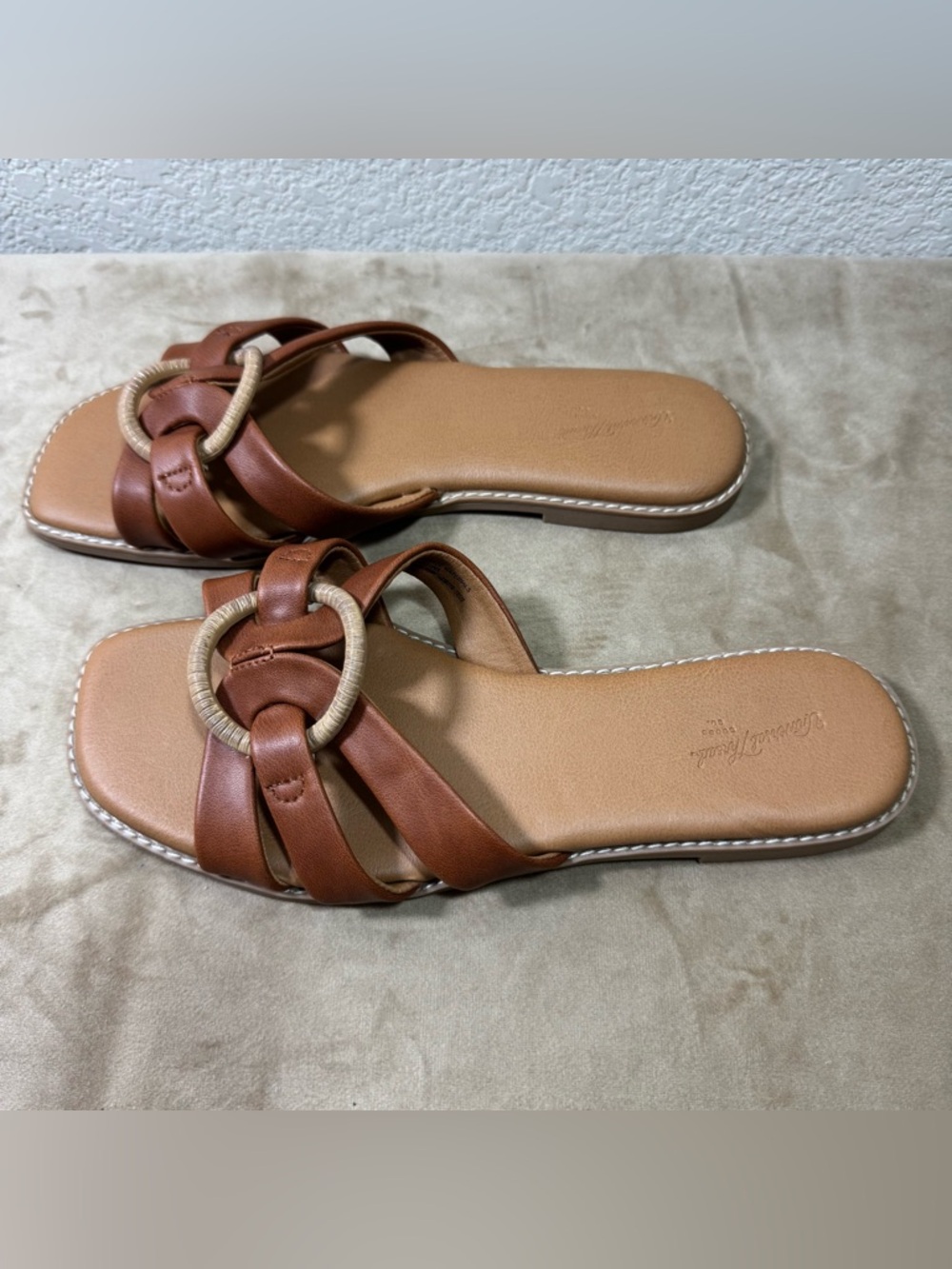 Universal Thread Woven Ring Slide Sandals in Brown